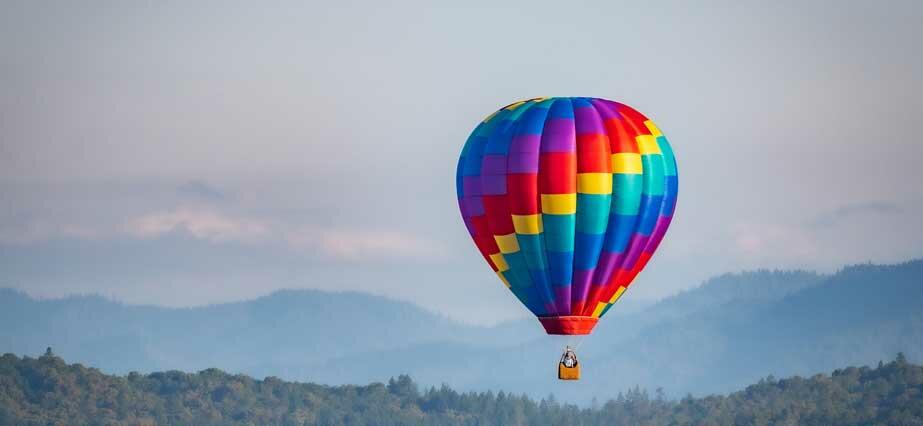 Heißluftballon als Bild für Entscheidungen